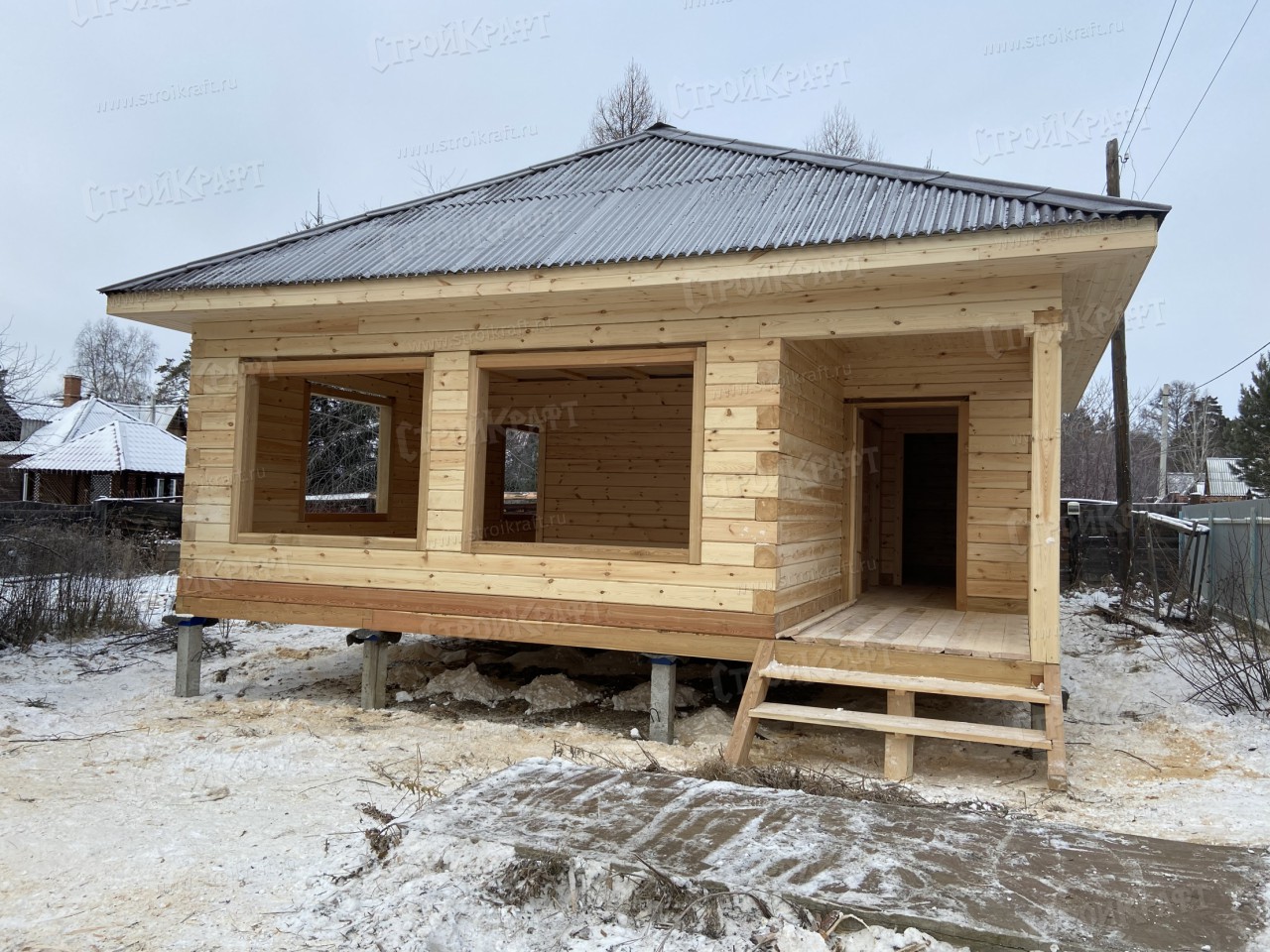 Уникальные возможности домов из клееного бруса с вальмовой крышей
